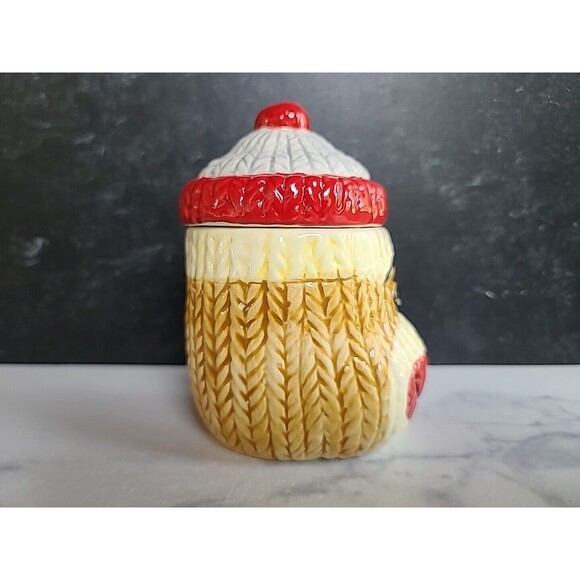Sock Money Lidded Coffee Mug With Handle - Picture 5 of 10
